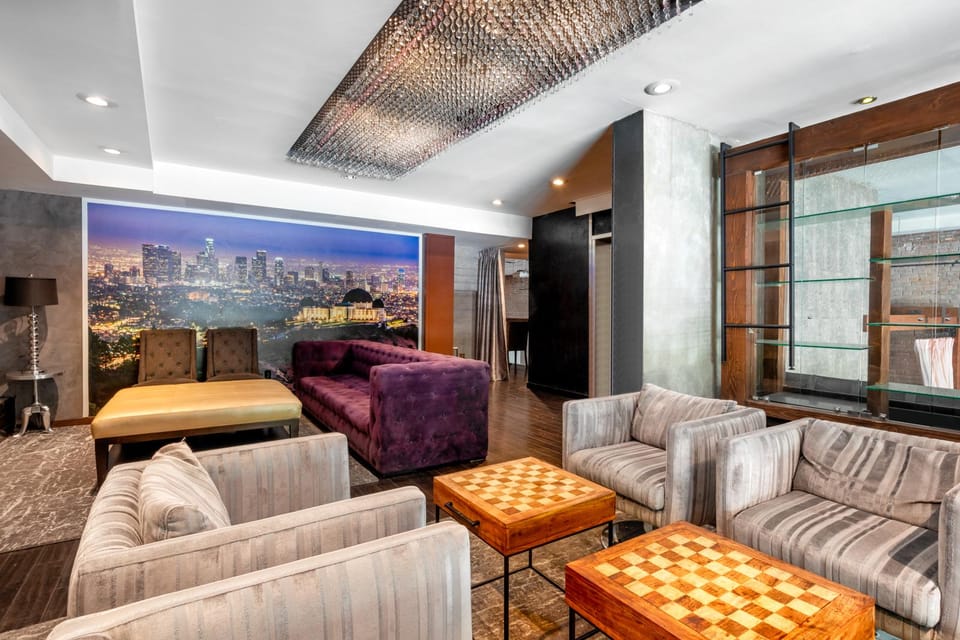 Bar/lounge