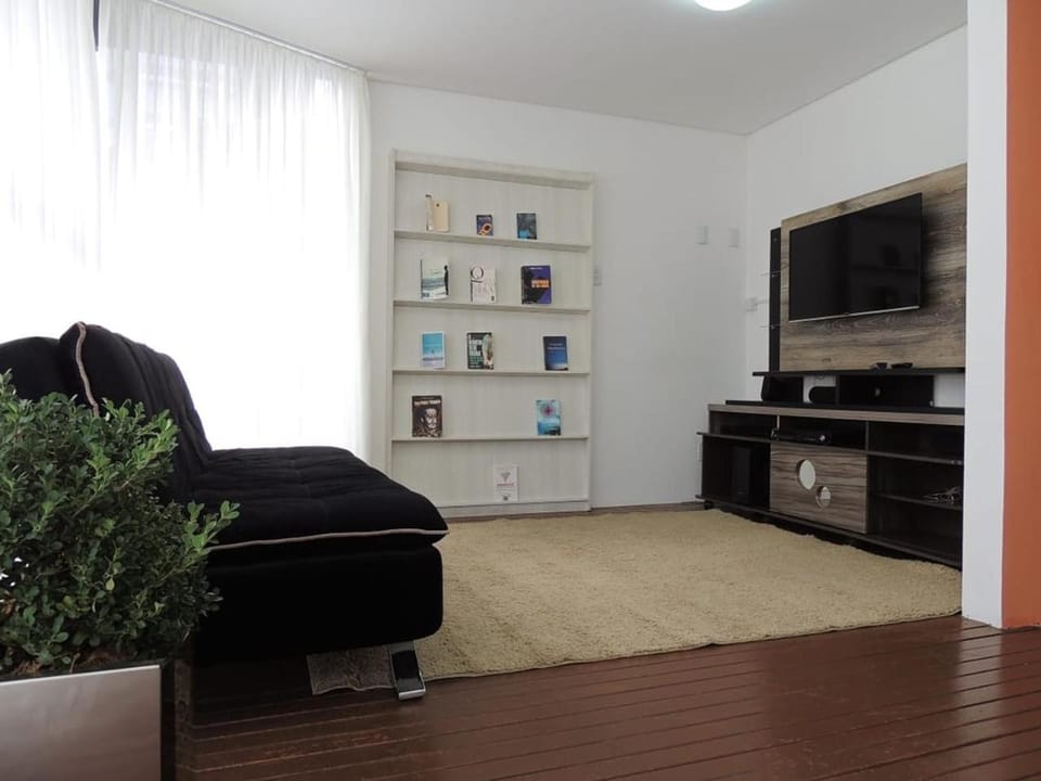 Shared lounge/TV area