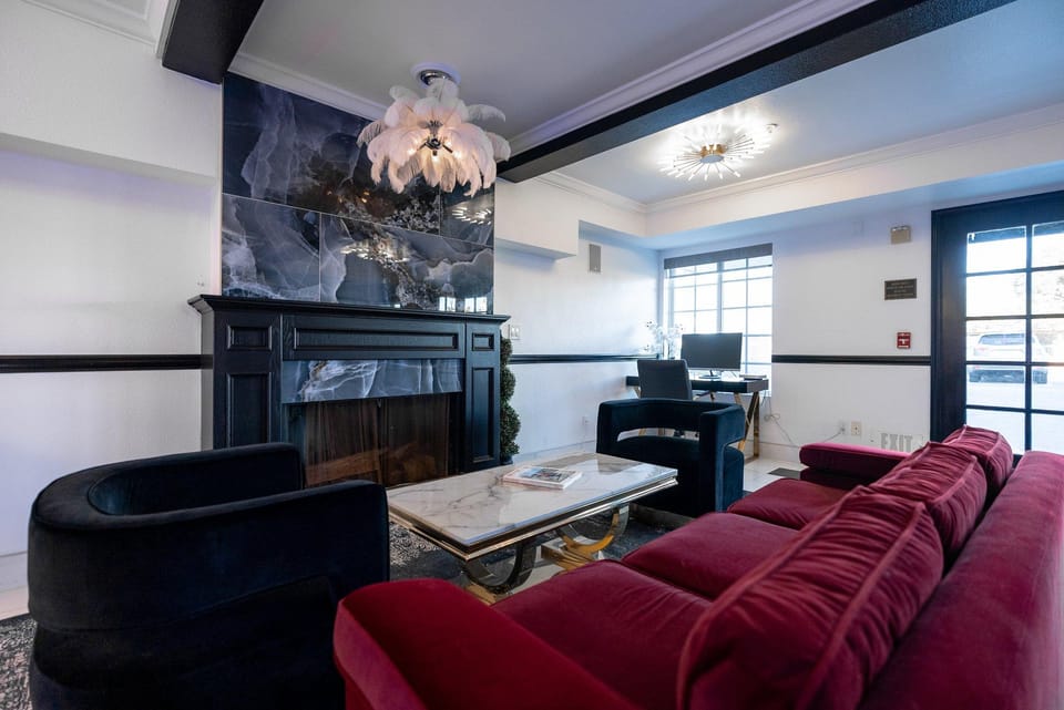 Ascot Suites Hotel in Morro Bay