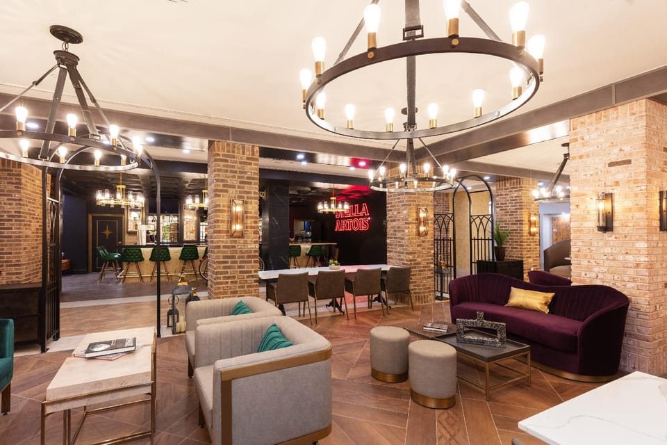 Bar/lounge