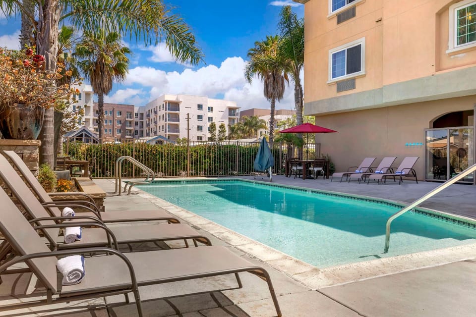 Best Western Plus Oceanside Palms Hotel in Oceanside