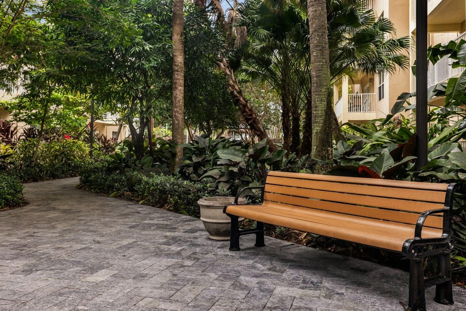 Club Wyndham Sea Gardens Hotel in Pompano Beach