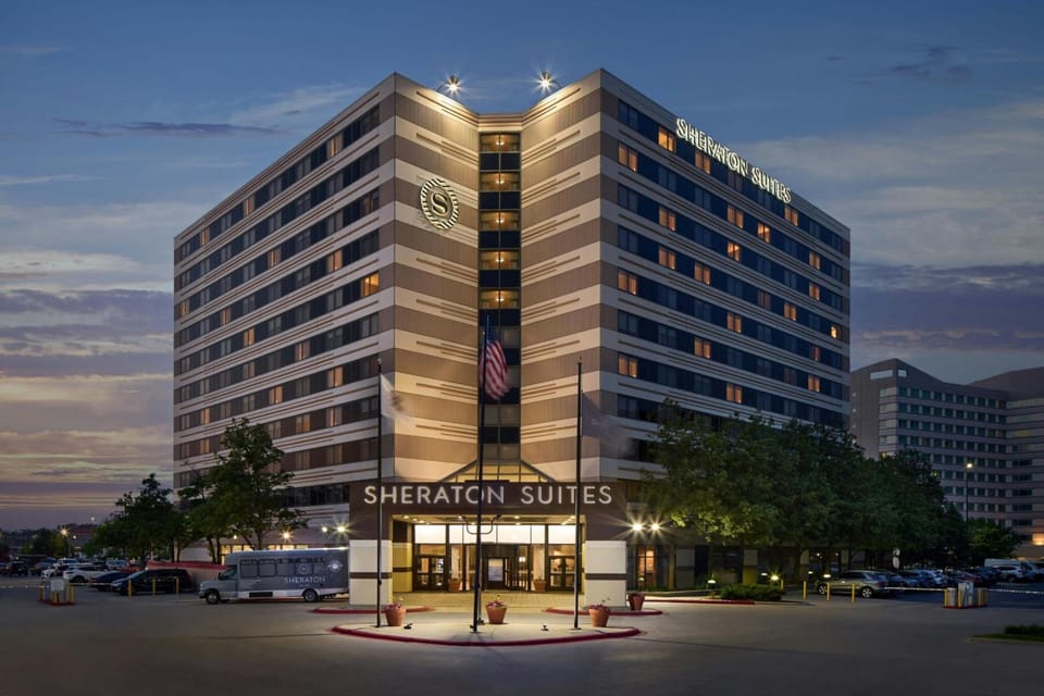 Sheraton Suites Chicago O'Hare Hotel in Rosemont