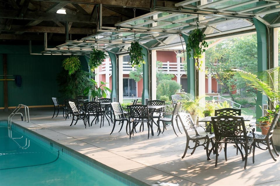 Brown County Inn Hotel in Indiana