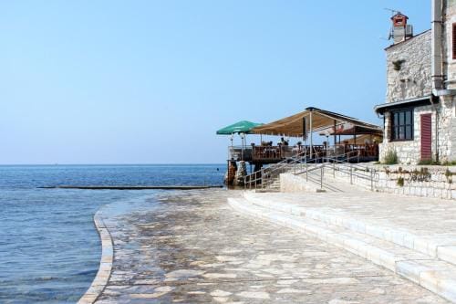 Apartments and rooms by the sea Umag - 7132 Hotel in Istria County