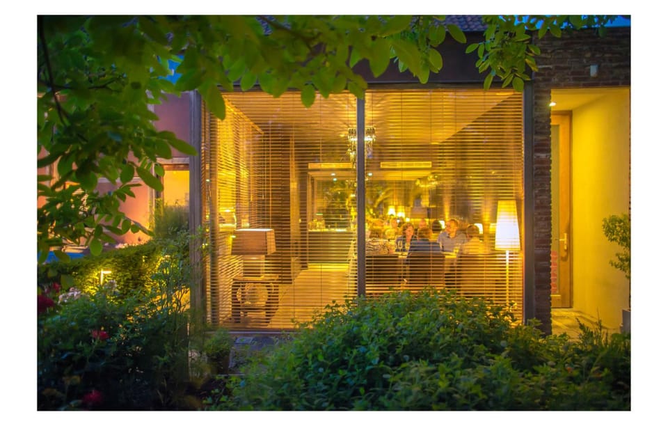 Hotel Restaurant Vous le Vous Hotel in Flanders