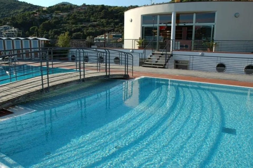 Hotel Residence Le Terrazze Hotel in Province of Massa and Carrara