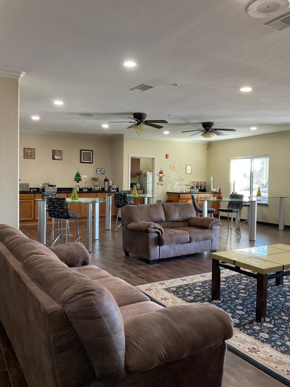 Yorktown Inn and Suites Motel in Rio Grande