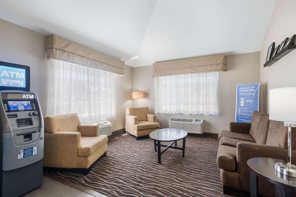 Sleep Inn & Suites Chesapeake - Portsmouth Hotel in Portsmouth