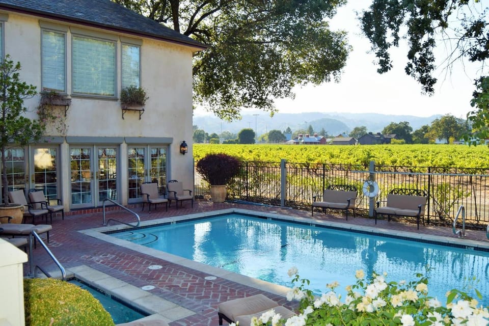 Vineyard Country Inn Inn in Saint Helena
