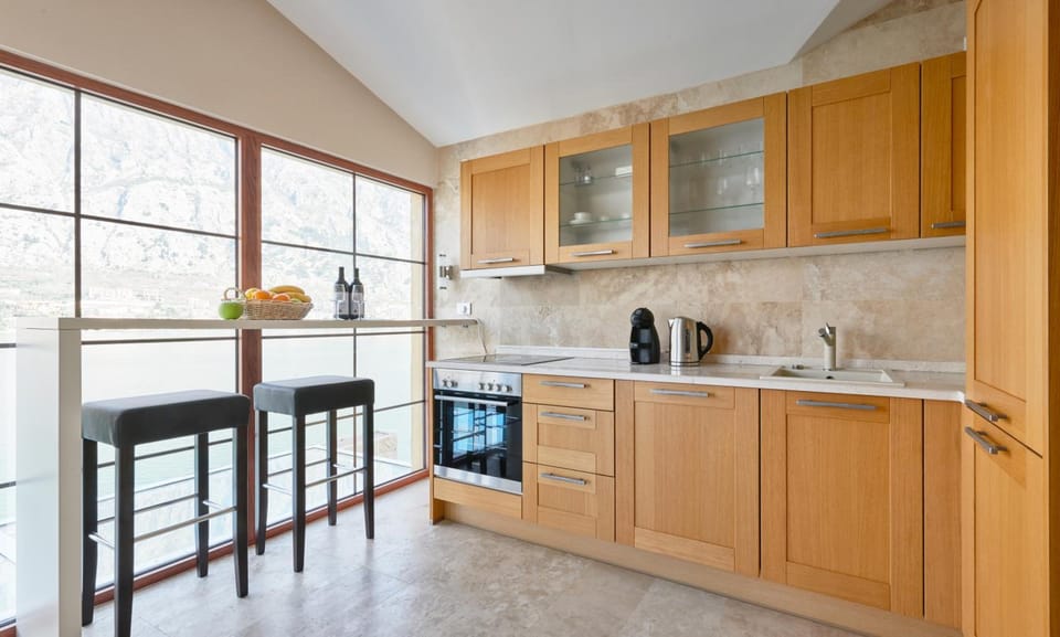 Apartments Residence Portofino Hotel in Muo