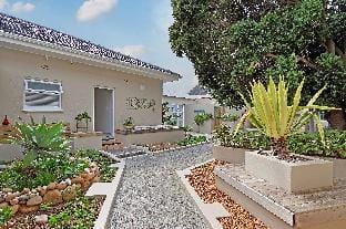 The Beach House Guest House Hotel in Cape Town