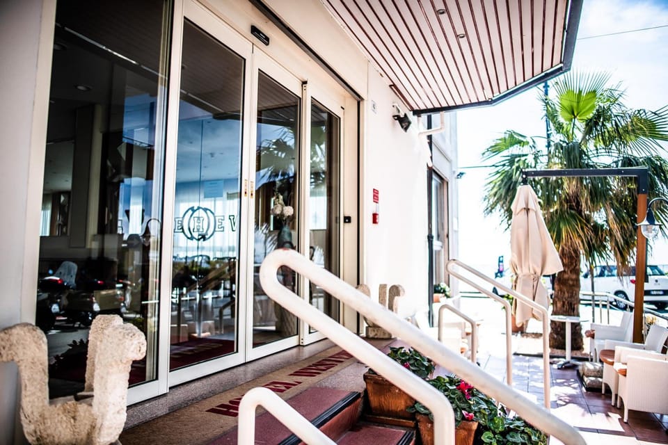 Hotel West End Hotel in Liguria