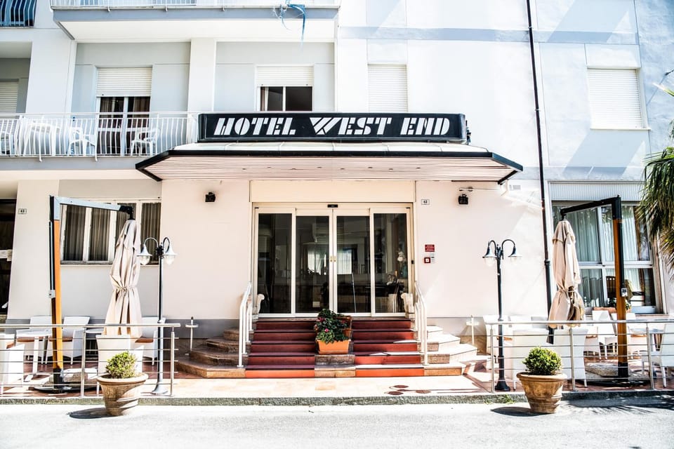 Hotel West End Hotel in Liguria