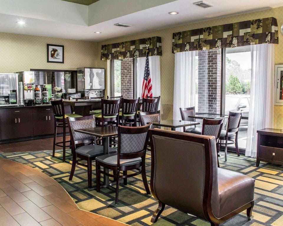 Quality Inn Kenly I-95 Hotel in North Carolina