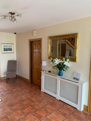 Dingle Harbour Nights - Room Only Hotel in Dingle