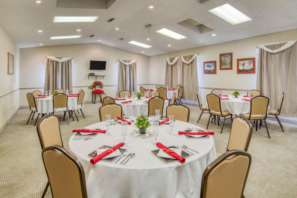 Banquet hall
