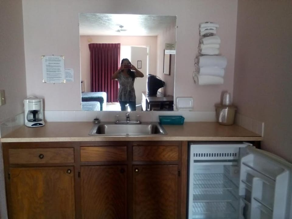 Mountain Country Motor Inn Motel in Table Rock Lake