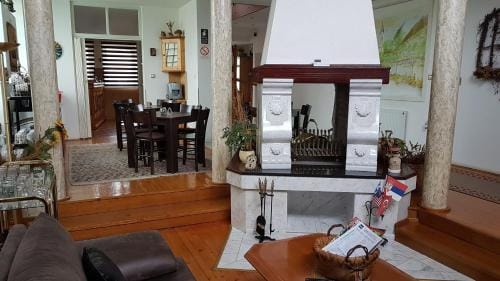Guest House Luxotel Hotel in Timiș County