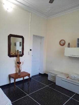 Comfortable one bedroom apartment with parking space in the center of Genoa Hotel in Genoa