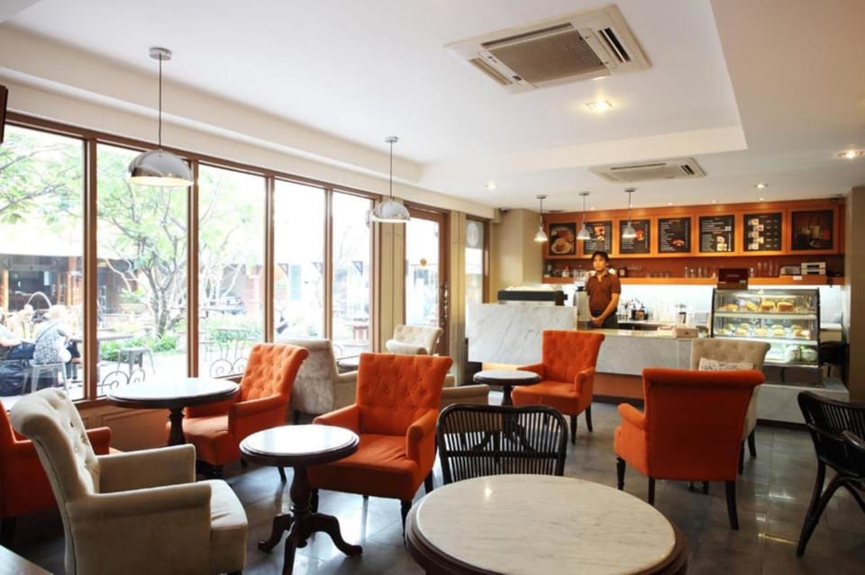 Rambuttri Village Hotel Inn in Bangkok