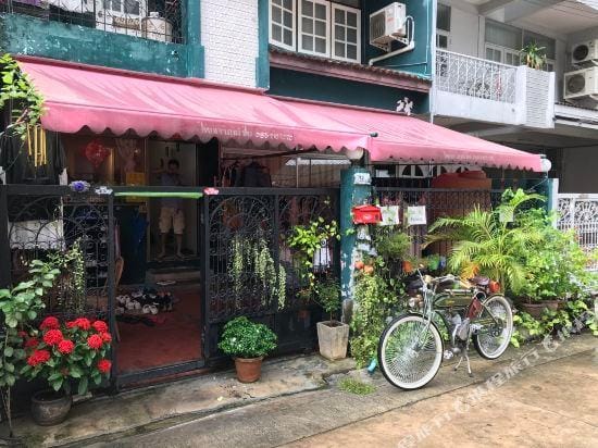 Deng Ba Hostel Bangkok Hotel in Bangkok