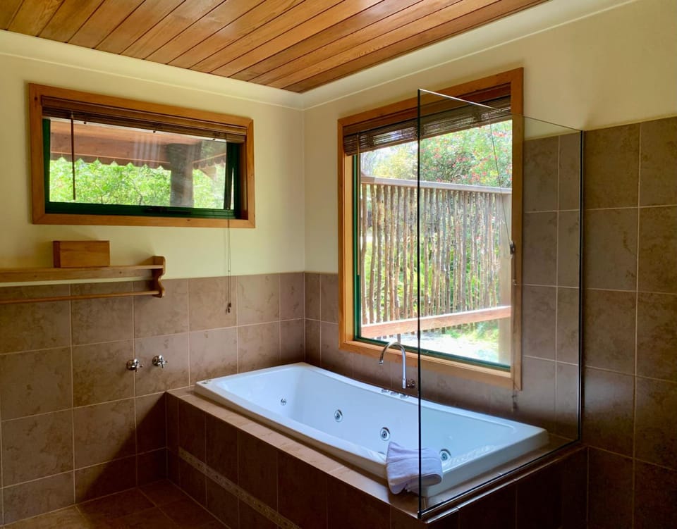 Cradle Mountain Highlanders Lodge in Cradle Mountain