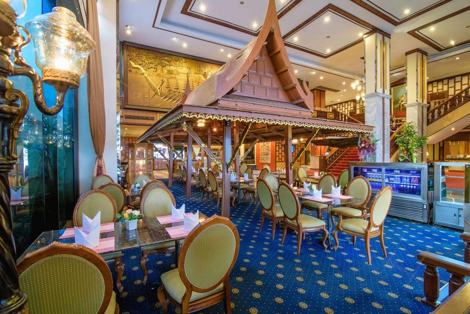 Alexander Hotel Hotel in Bangkok