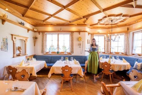 Gasthaus Zum Kreuz Hotel in Titisee-Neustadt