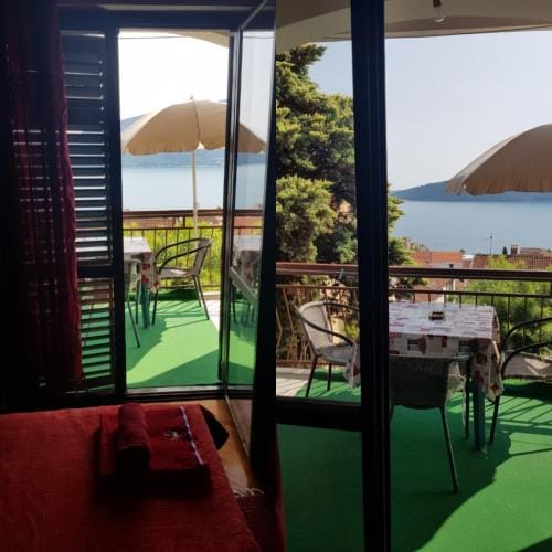 Guest House Cinderella Hotel in Montenegro