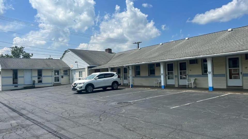 Budget Host Inn Motel in Pennsylvania
