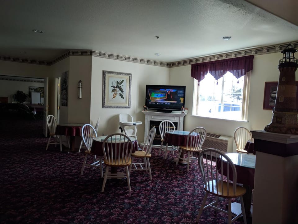 Lighthouse Inn Hotel in Crescent City