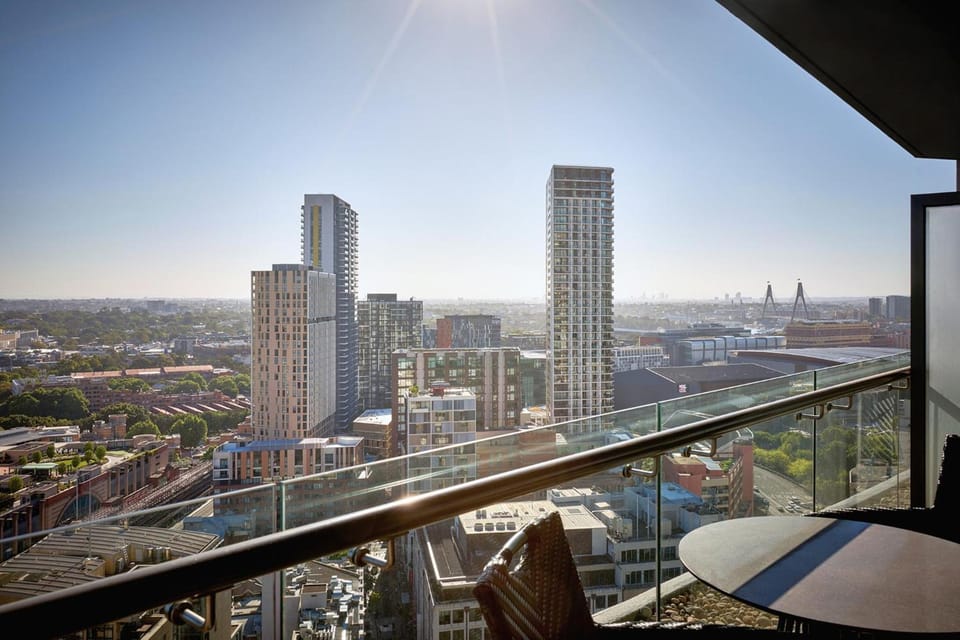 Meriton Suites Campbell Street, Sydney Hotel in Surry Hills