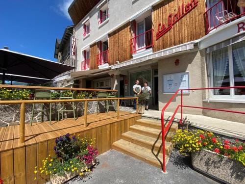 Hotel Restaurant Le Grillon Hotel in Auvergne-Rhône-Alpes