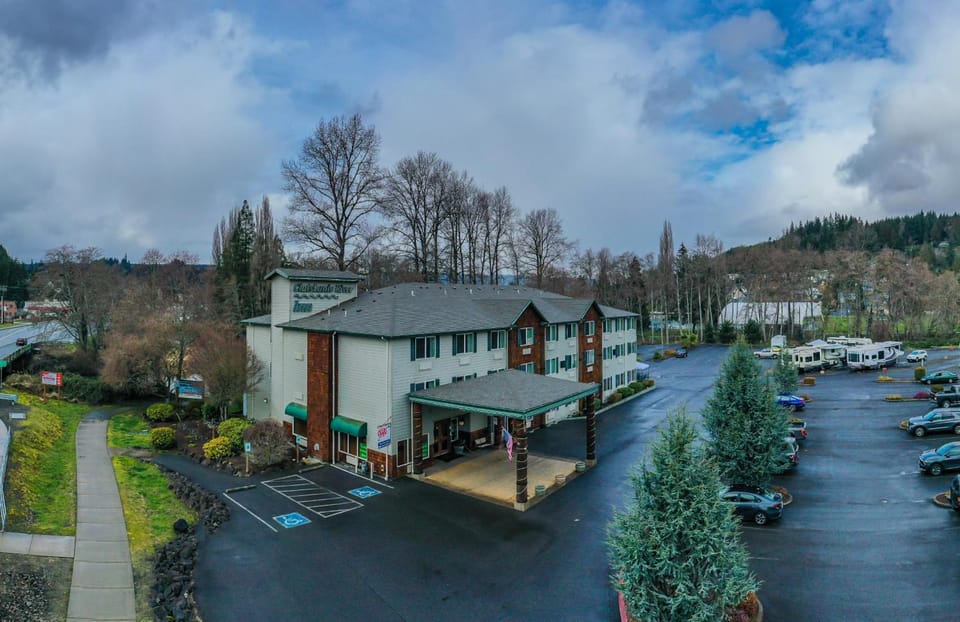 Clatskanie River Inn Hotel in Washington