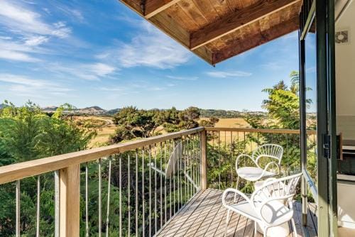 Tui & Nikau Cabins Hotel in Auckland Region