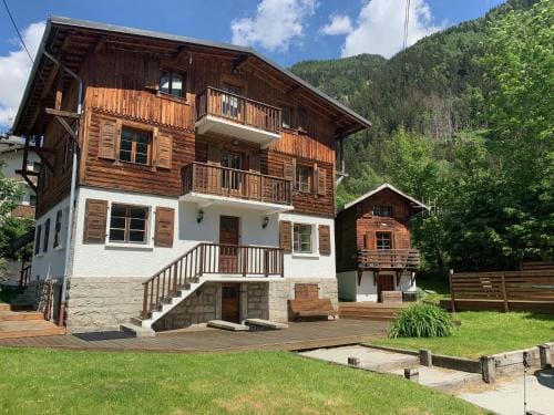 The Castle, 10 Bedroom Chalet, Chamonix Centre Hotel in Chamonix