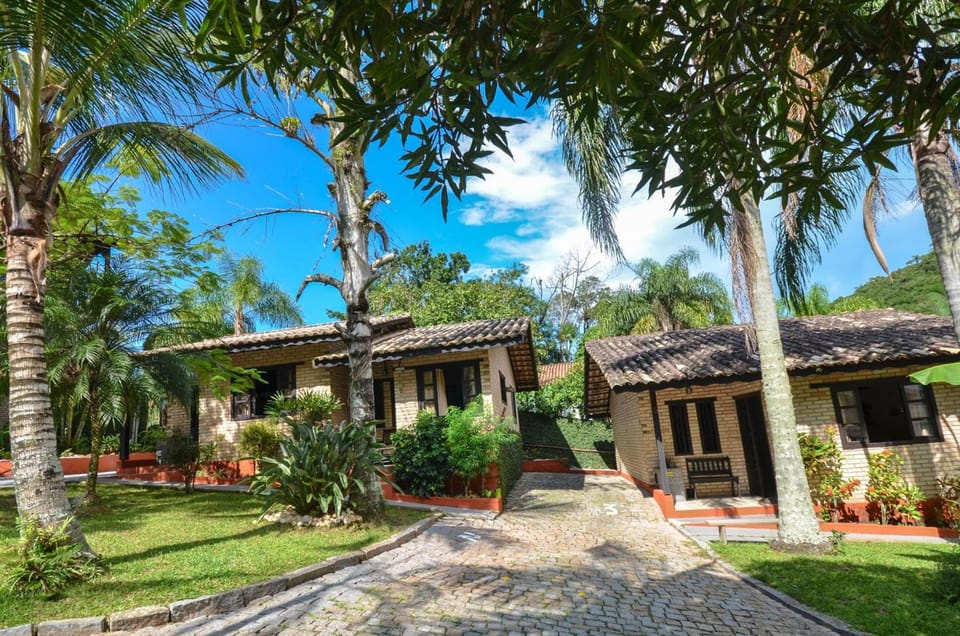 Chales do Holandes Eco Pousada Inn in Porto Belo