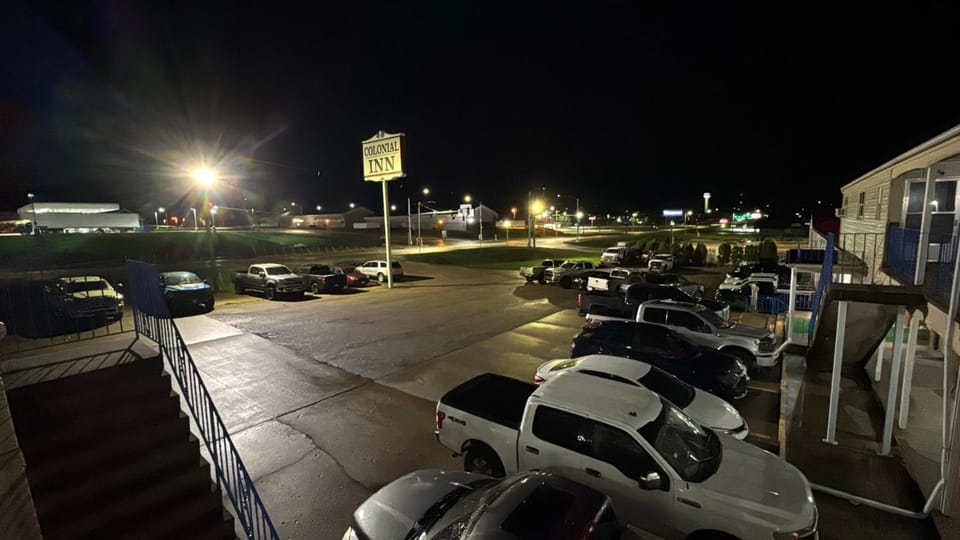 Colonial Inn Motel in Iowa