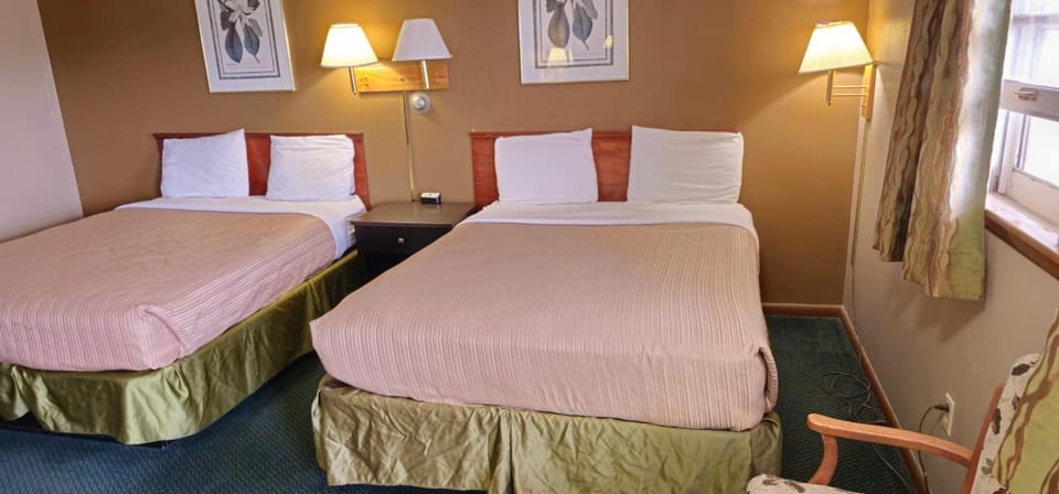 Colonial Inn Motel in Iowa