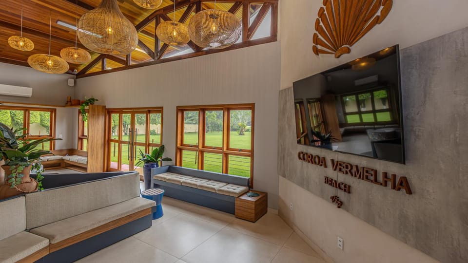 Shared lounge/TV area