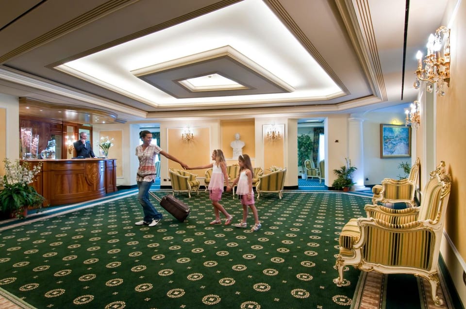Residence Carl&Do Apartment hotel in Baveno
