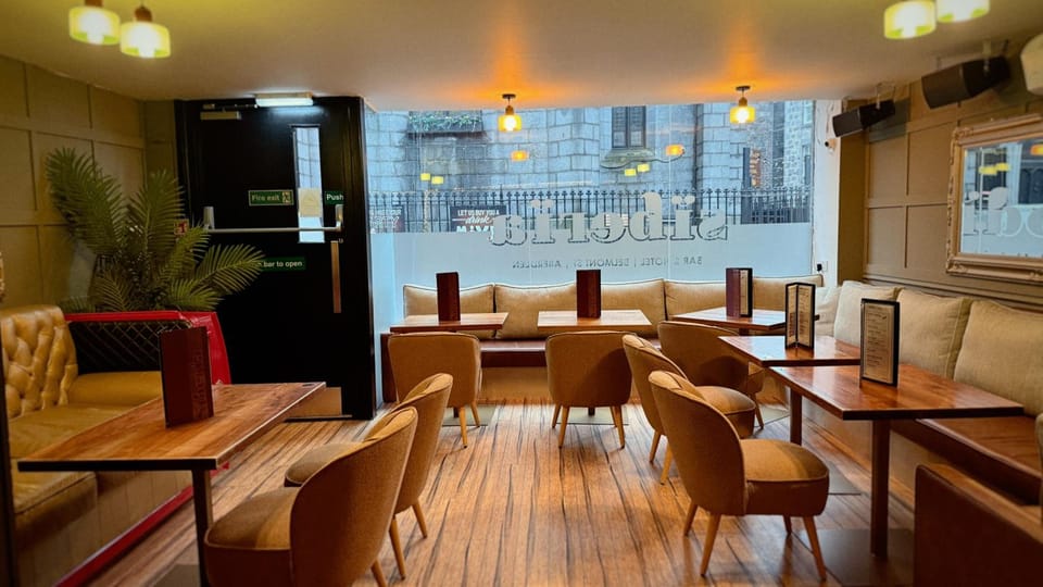Siberia Bar & Hotel Hotel in Aberdeen