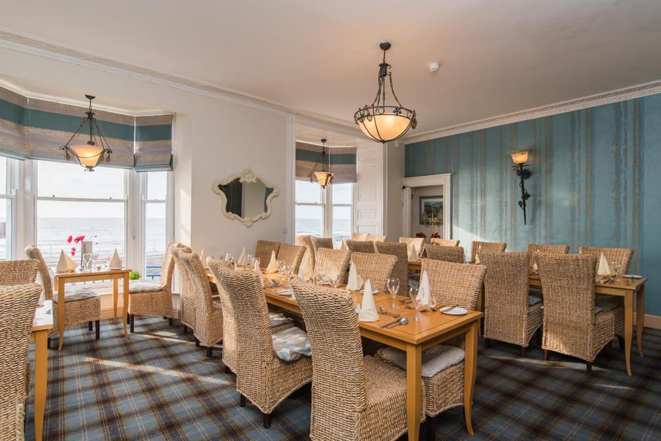 Gwesty'r Marine Hotel & Spa Hotel in Aberystwyth