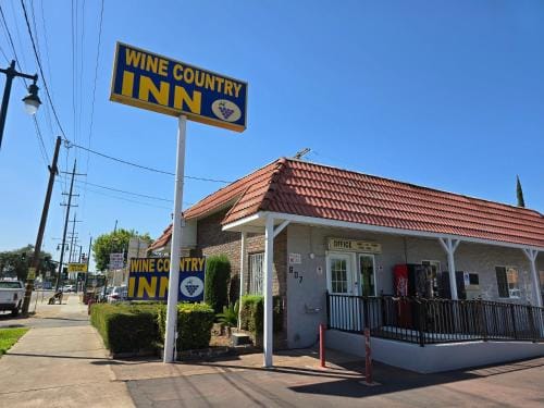 Wine Country Inn Motel in Lodi