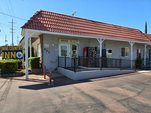 Wine Country Inn Motel in Lodi