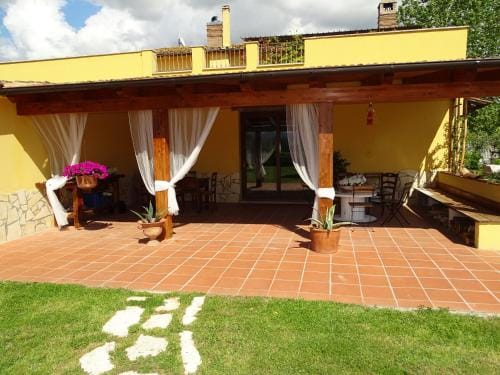 La Vecchia Stalla B&B Hotel in Terni