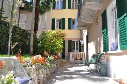 Casa Lari Stresa Hotel in Stresa