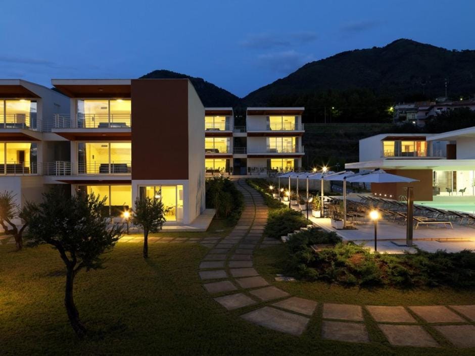 Sporting Club Resort Apartment hotel in Praia A Mare