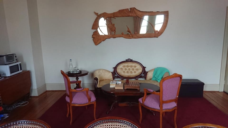 The Empire Hotel Deloraine Hotel in Deloraine